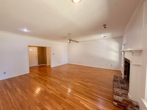 3rd image of 56 Ridgewell Rd