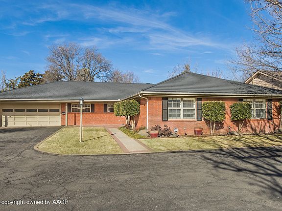 2nd image of 2302 Julian Blvd