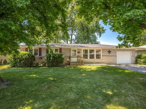 801 N Parkview St, Effingham, IL 62401