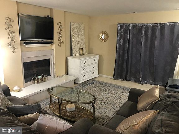 3rd image of 12790 Cara Dr #5