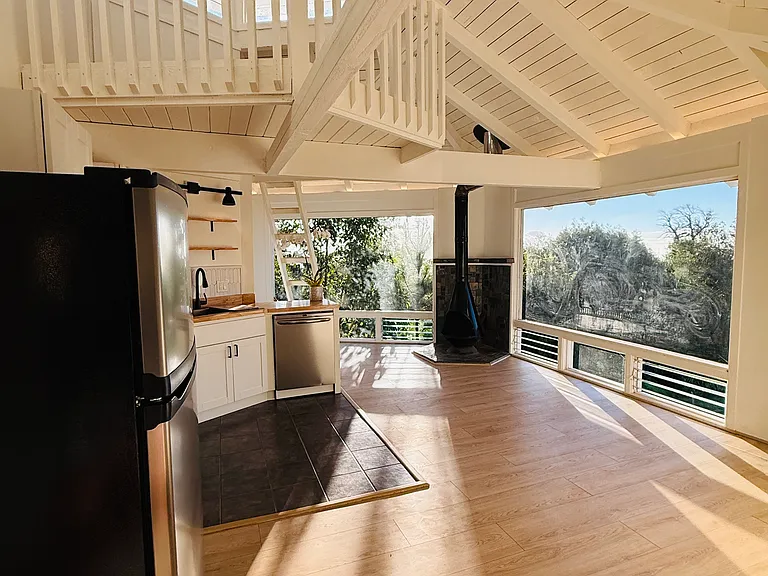 1365 Piiholo Rd — Photo 3