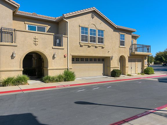 4th image of 3301 N Park Dr Unit 813