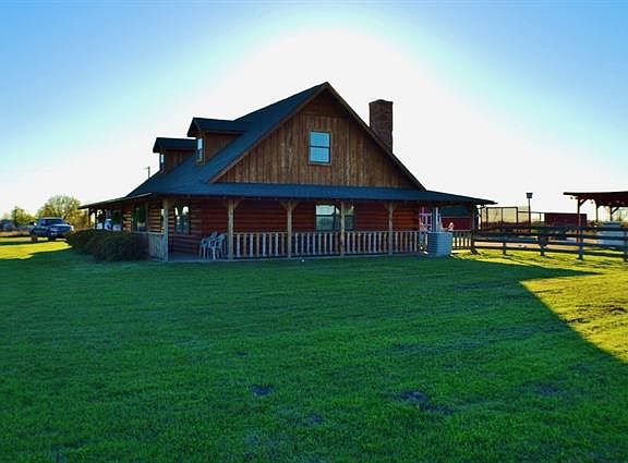 2nd image of 1776 County Road 107a