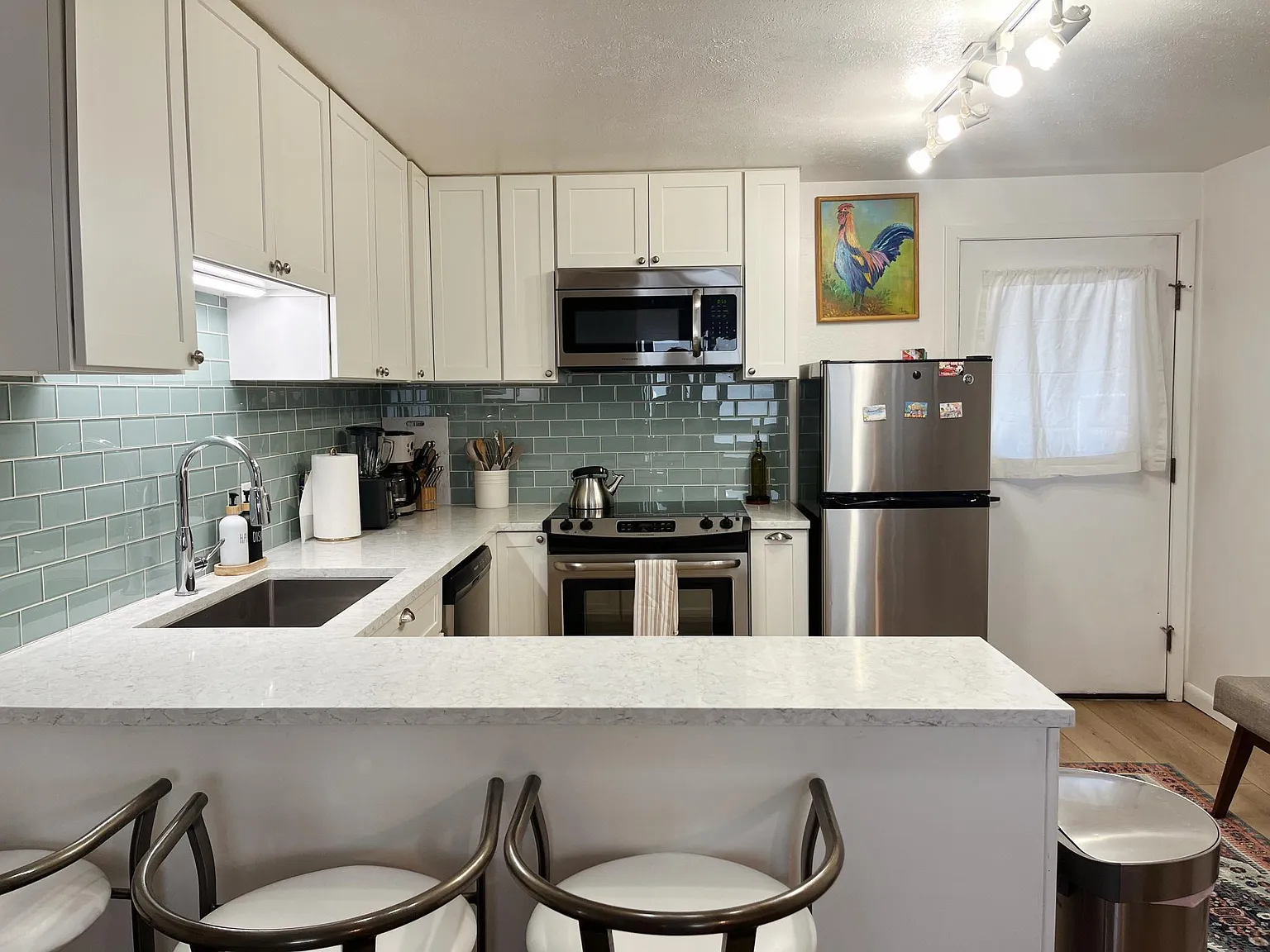 940 Waters Ave — Photo 4