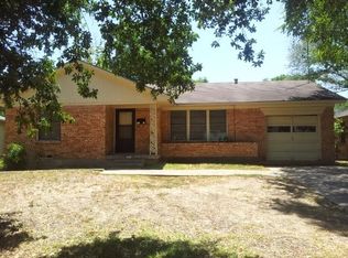 2938 Healey Dr, Dallas, TX 75228