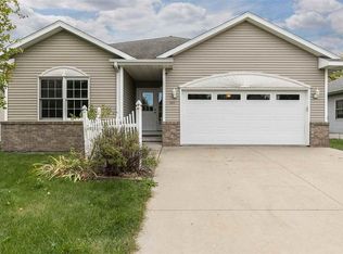 1611 Wetherby Dr, Iowa City, IA 52240
