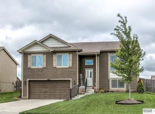 13806 S 43rd Ave, Bellevue, NE 68123