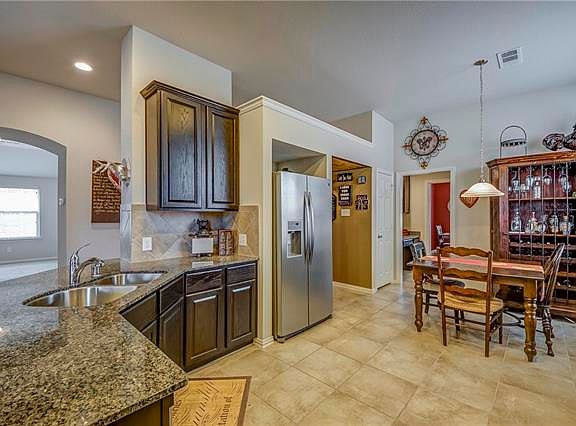 5th image of 2651 Waterdance Dr