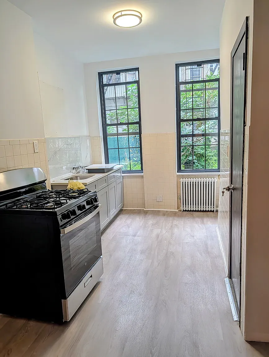 426 Himrod Street — Photo 2