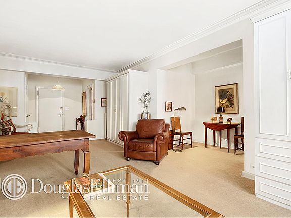 5th image of 220 Madison Ave APT 5M