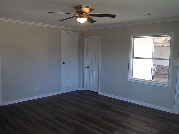 5th image of 4401 Nicholas Dr