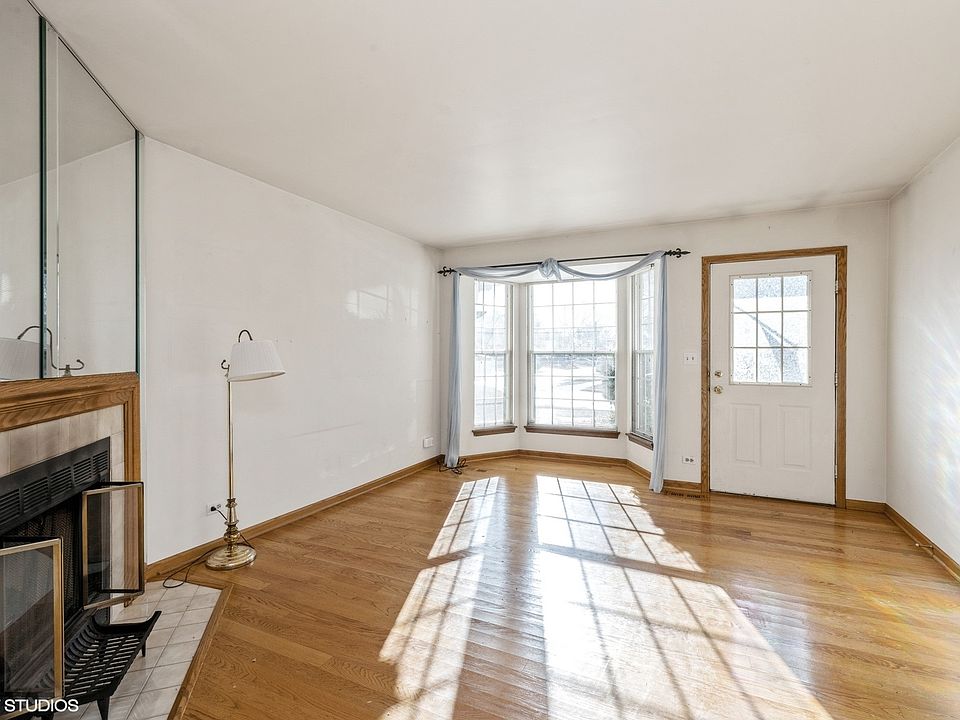 126 Peach Tree Ln, Westmont, IL 60559 Zillow