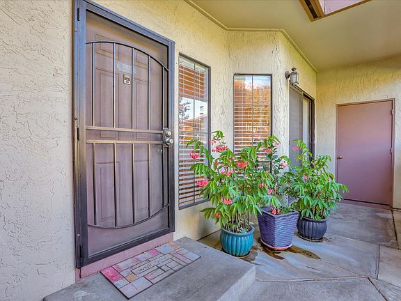 4th image of 282 Kenbrook Cir
