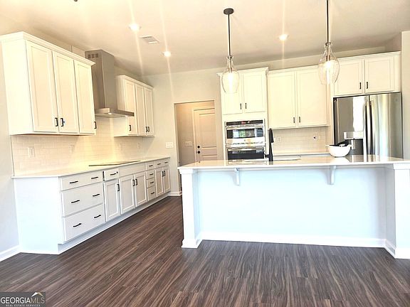 2nd image of 3958 Annsbury Ct #94