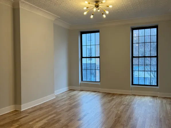 275 Smith Street image 8 of 13