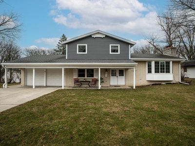 2825 Shamrock DRIVE, Racine, WI, 53406