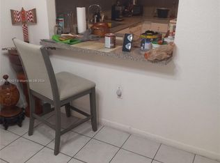 1900 W 68th St APT E103, Hialeah, FL 33014