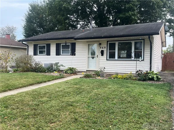 969 Boylan Dr, Xenia, OH 45385