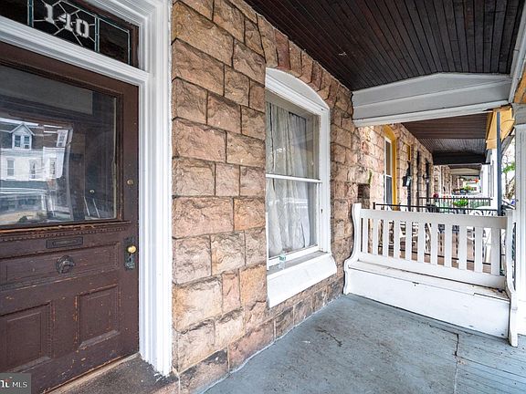 2nd image of 140 W Oley St