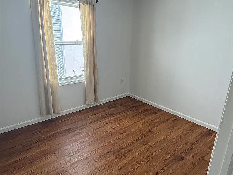 51 Godwin Ave #2 — Photo 10