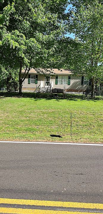 1st image of 2426 Pleasant Hill Rd