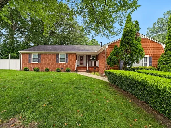 1757 Lafayette Dr, Hampton, VA 23664