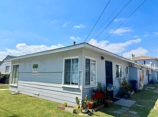 11859 207th St #3/4, Lakewood, CA 90715