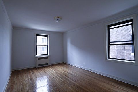 4th image of 4739 40th St #2E