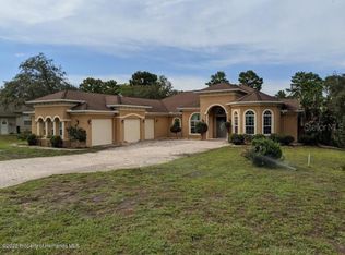 10264 Ridge Top Loop, Weeki Wachee, FL 34613