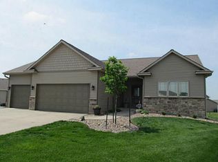 1712 Dogwood Ct SW, Altoona, IA 50009