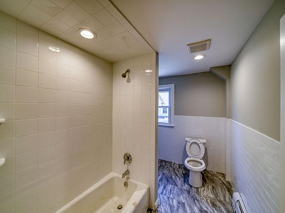 5th image of 482 Kinderkamack Rd #2