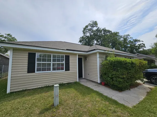 124 Hunt Club Ct, Savannah, GA 31406