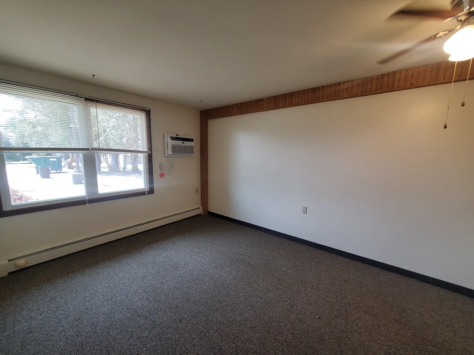 2 bed, 500 sqft, $500 — Photo 2