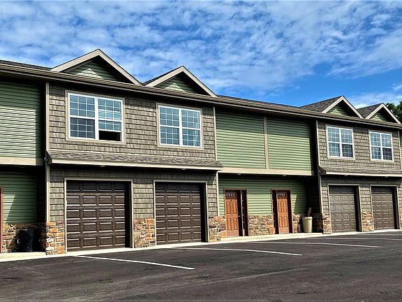 4576 Elizabeth Lane