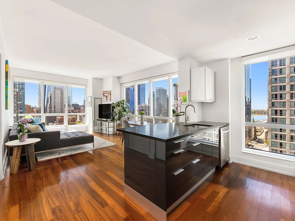 1st image of 350 W 42nd St APT 22L