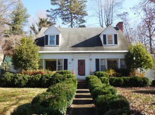 729 Prospect Hill Dr, Martinsville, VA 24112