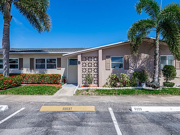 3rd image of 5223 Cresthaven Boulevard #B