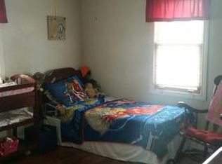 146 W Tydeman Ave, Roxana, IL 62084