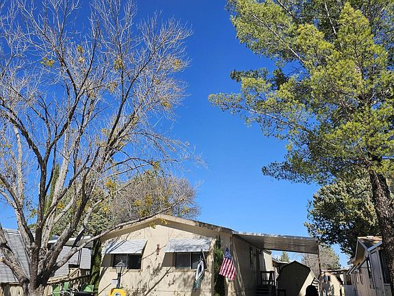 3rd image of 230 Lampliter Village