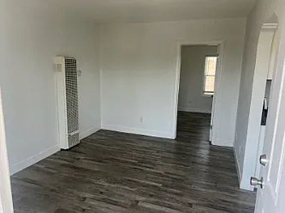 5th image of 6215 Cedar St #G