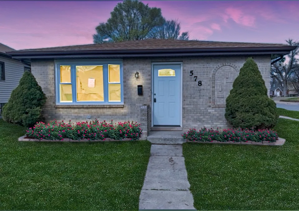 578 Price Ave photo 1