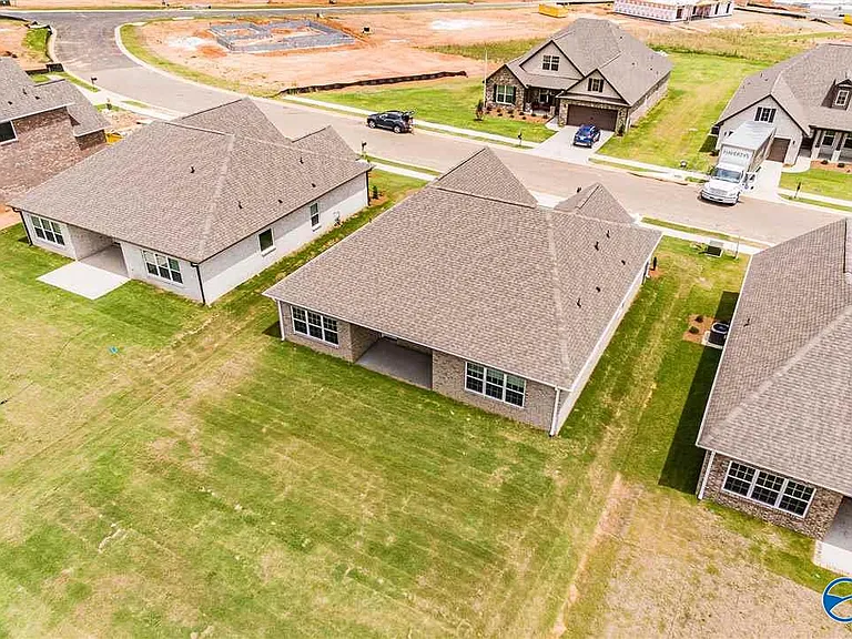 3029 Crystal Creek Dr — Photo 45