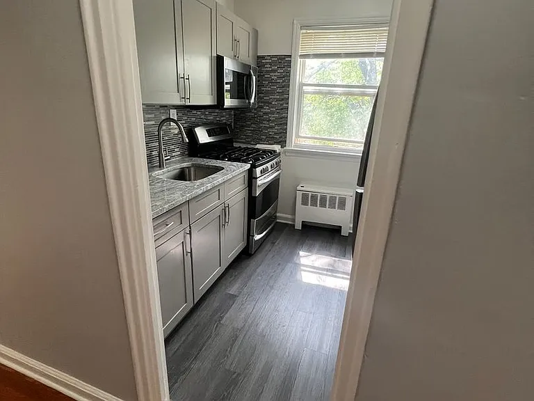151 S Munn Ave — Photo 7