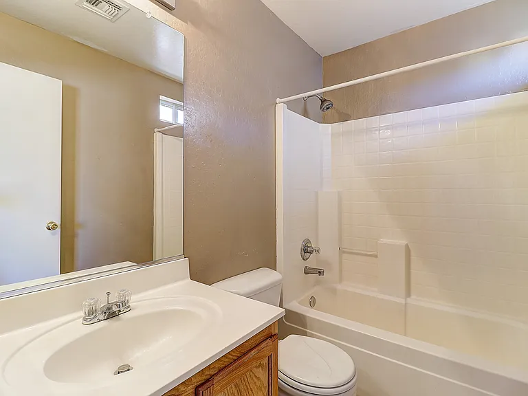 12060 W Dahlia Dr — Photo 8