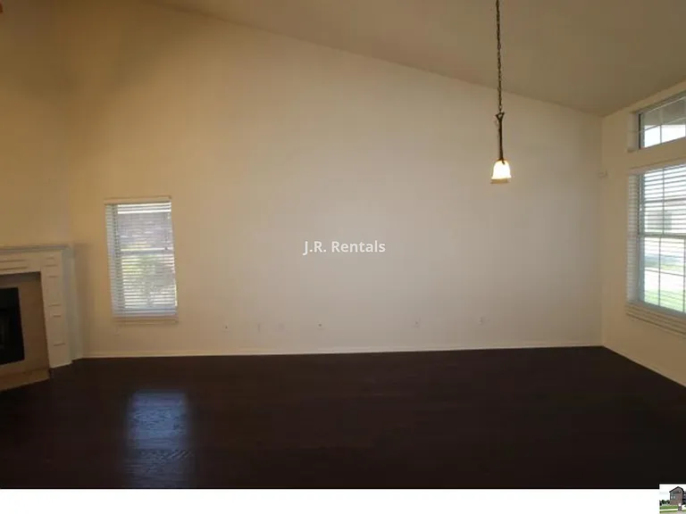 5611 Bertha Dr — Photo 24