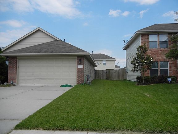 2nd image of 15018 Sunset Villa Ct
