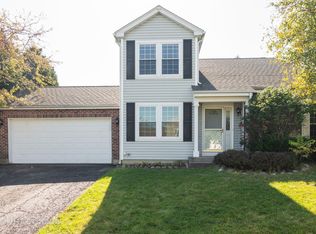 1060 Pembridge Rd, Lake Zurich, IL 60047