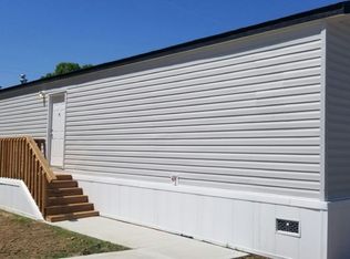 2 Birch Ln, Pittsburg, KS 66762