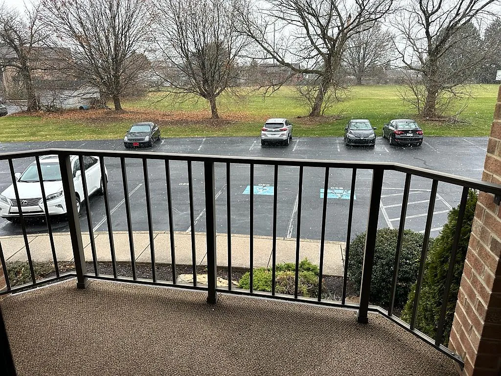 2 bed, 2.0 bath, 1250 sqft, $1,900 — Photo 2