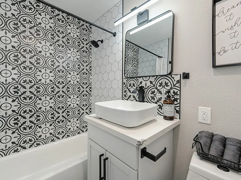 5608 Hillsdale Blvd #C — Photo 30